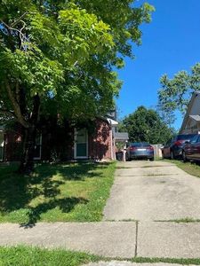 3523 Kenesaw Dr