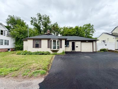 87 Vezina Ave