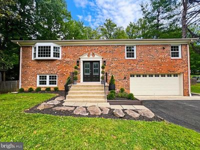 12 Clover Hill Dr
