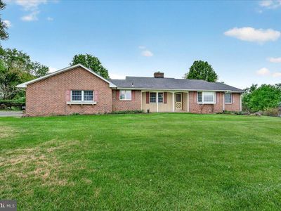 9 W Obrecht Rd