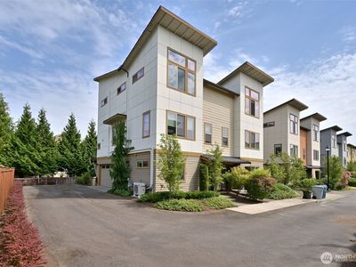348 Chelan Avenue NE