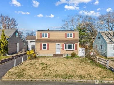 48 Buchanan Ave