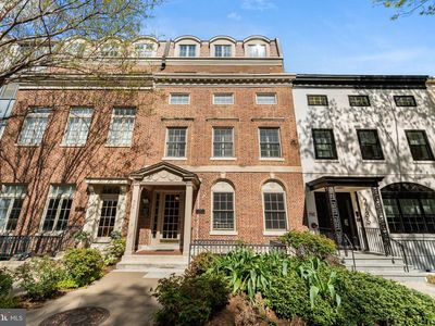 2801 Connecticut Ave NW APT 4