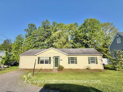 69 Woodside Ln