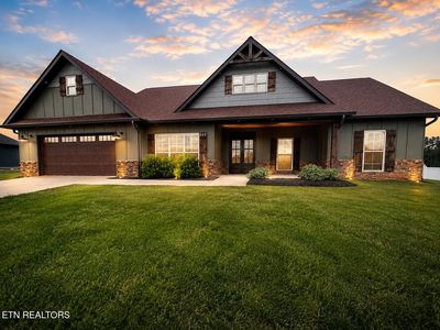 849 Pinebrooke Dr