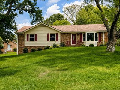809 Laurel Dr
