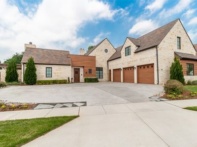 341 Devon Dr