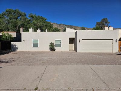 2832 Palo Verde Dr NE