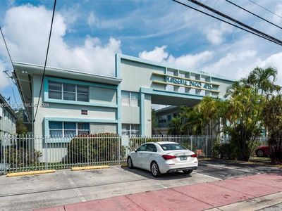 1239 Marseille Dr #2