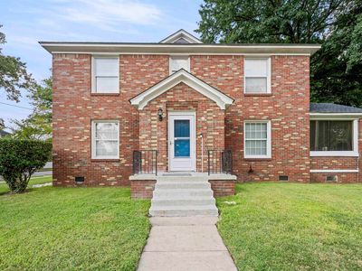 221 W 18th St