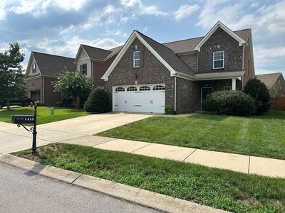 1445 Woodside Dr