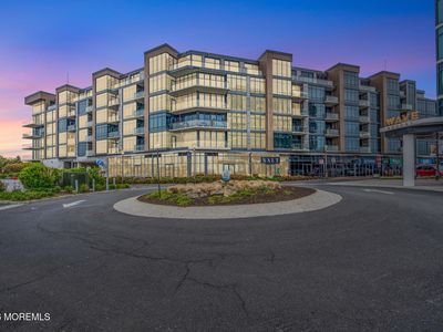 15 Morris Avenue #202
