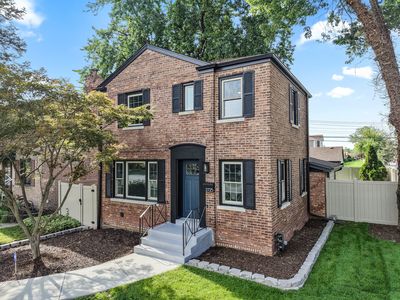 2725 W 99th St