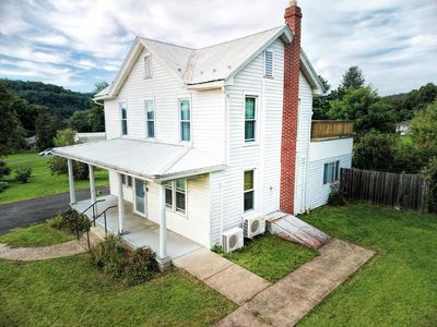 9979 Mountain Rd