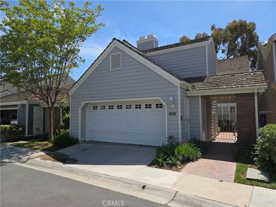 6068 Avenida De Castillo