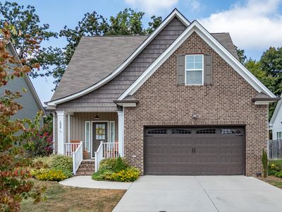 1829 Oakvale Dr