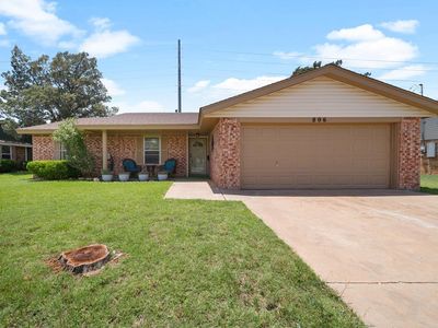806 Baylor Blvd