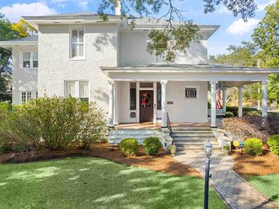 300 W Gonzalez St