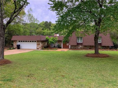 601 Overlook Dr