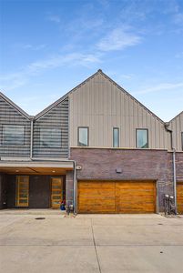 3922 Redding Row