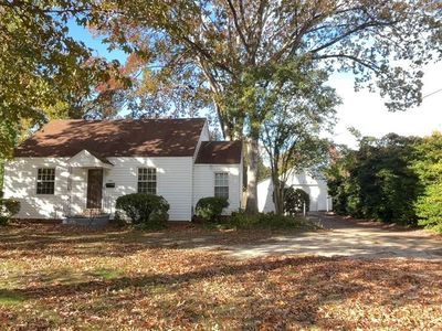 8443 Chesapeake Blvd