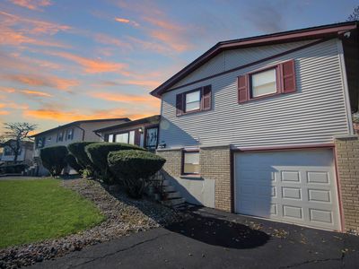 19030 Maple Ave