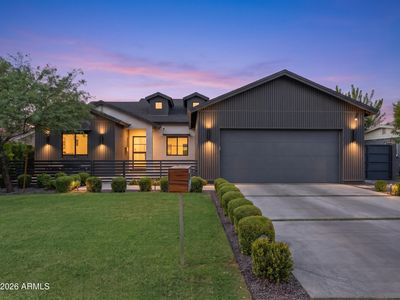 4224 E EARLL Drive