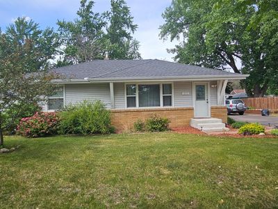 211 92nd Ave NE