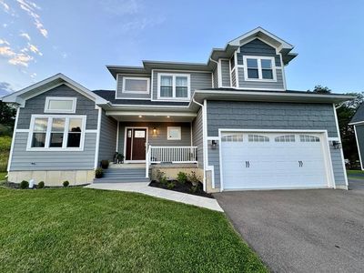 9333 Woodcrest Dr