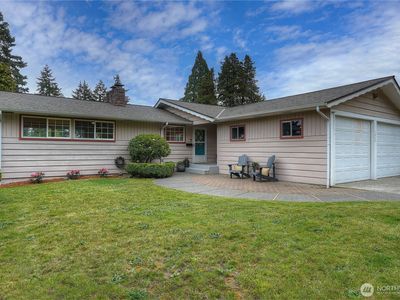 1045 Sunrise Lane