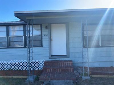738 N SCENIC HWY