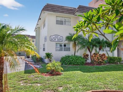 1450 N Riverside Dr #102
