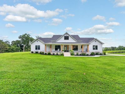 320 Ridge Ln