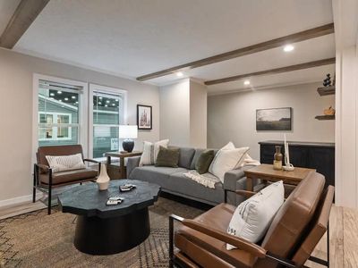 6632 San Luis Obispo Ave NE