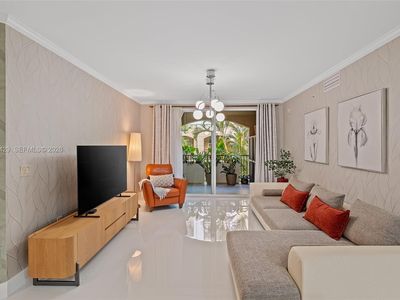 17145 N Bay Rd APT 4204