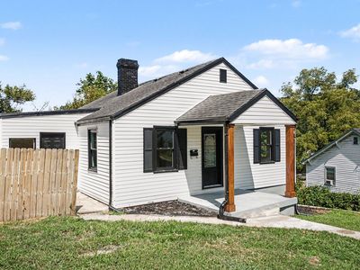108 Alexander St