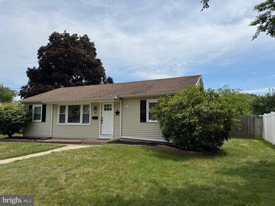 27 Temple Ave