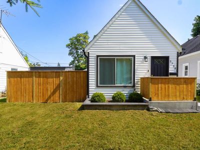 5738 North 38th STREET