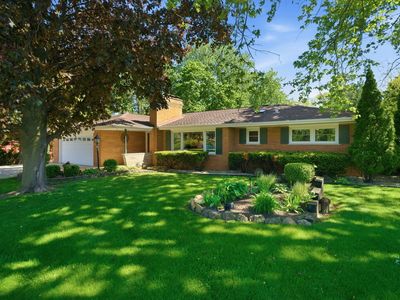 20W545 Moreland Ave