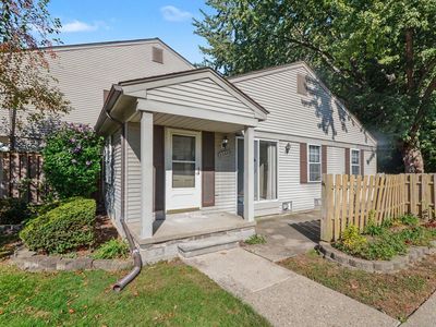33693 Bayview Dr