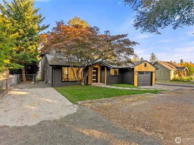 18542 Stone Avenue N