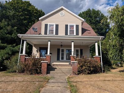 111 4th St SE