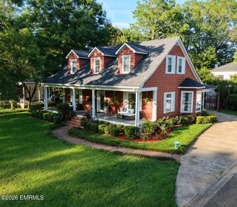 425 Pecan Ave
