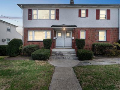 201 Underhill Avenue