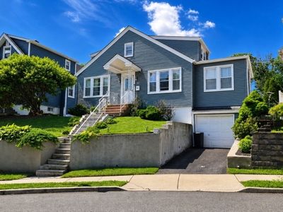 63 Princeton St