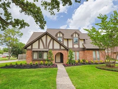 17634 Mantana Ct