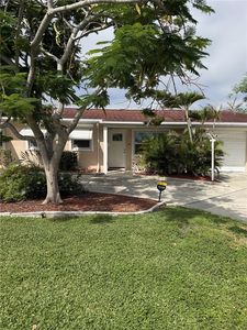 9398 SUN ISLE DRIVE NE