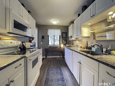 241 Heritage Village #B
