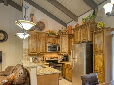 4536 Resort Loop