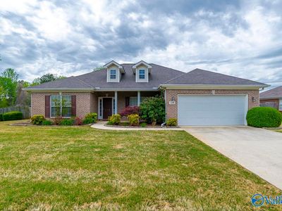 114 Liverpool Dr